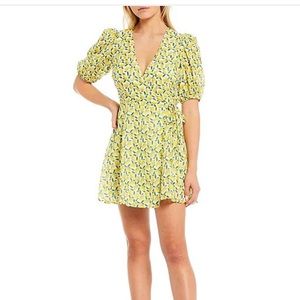 Gianni Bini wrap mini dress!